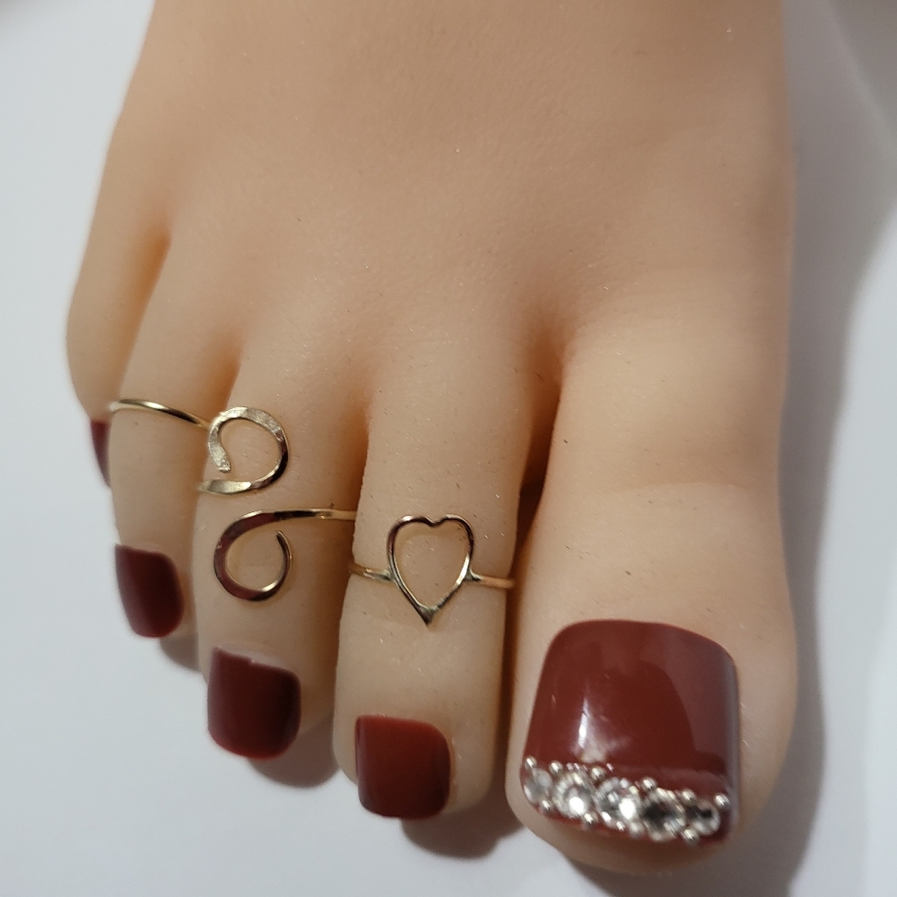 Gold Toe Rings - Picture 3 of 4